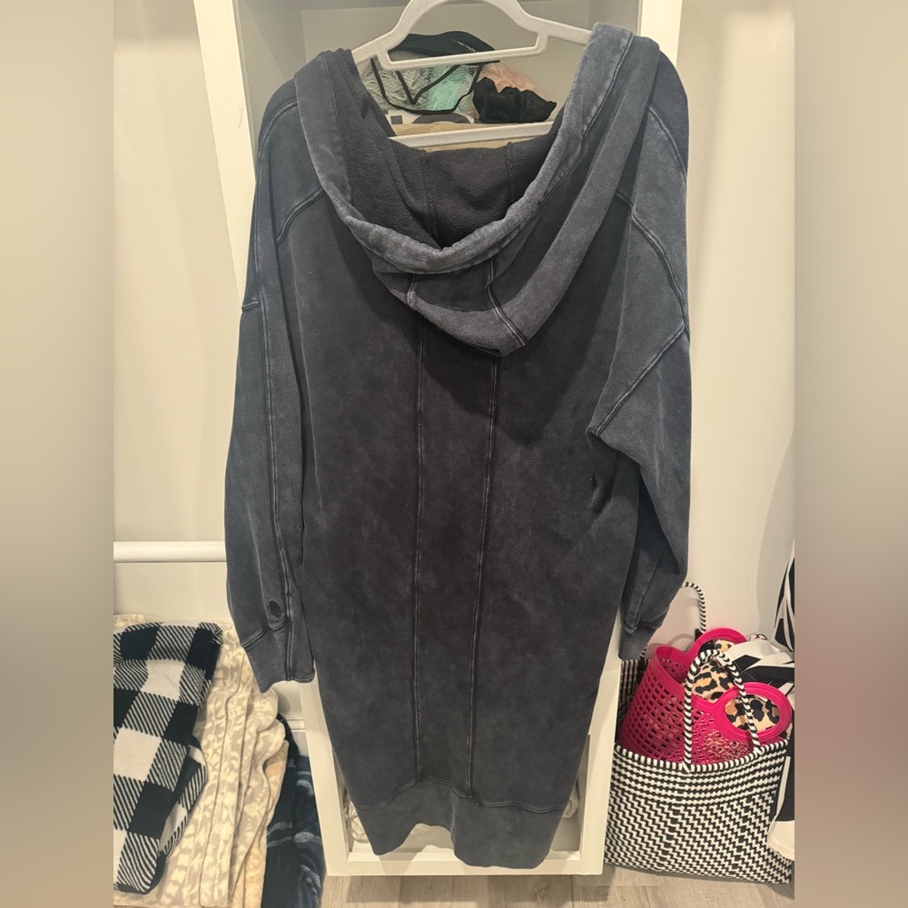 Gorgeous free people long hooded sweatshirt